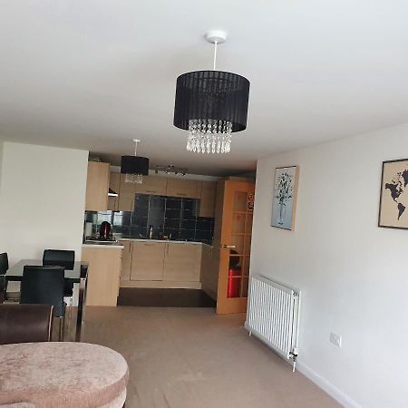 2-Bedroom Back Hilton Area Apartment - Ground Floor, Aberdeen City Center Esterno foto