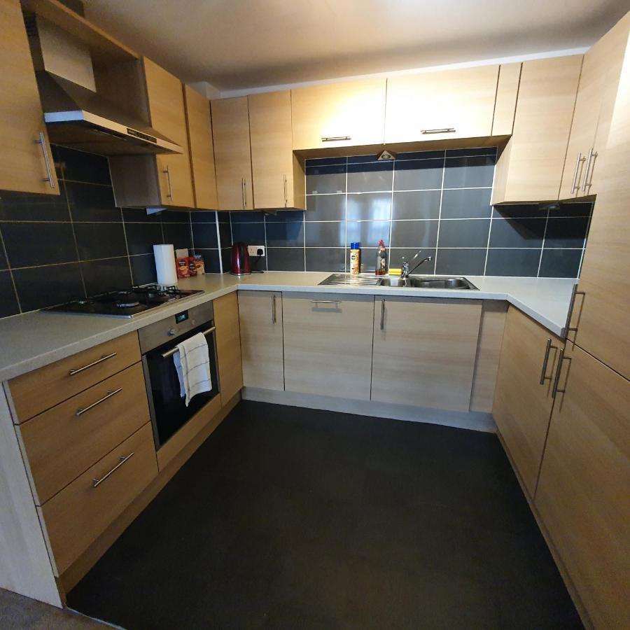 2-Bedroom Back Hilton Area Apartment - Ground Floor, Aberdeen City Center Esterno foto
